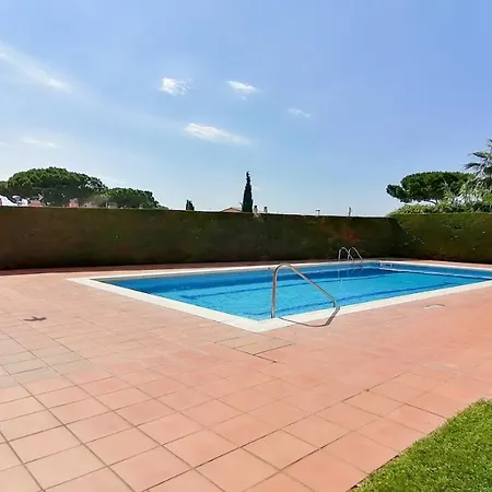 Vacay Ibiza, Piscina Y Relax! En La Costa Brava, L'escala! *