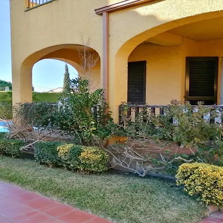Appartement Vacay Ibiza, Piscina Y Relax! En La Costa Brava, L'escala!