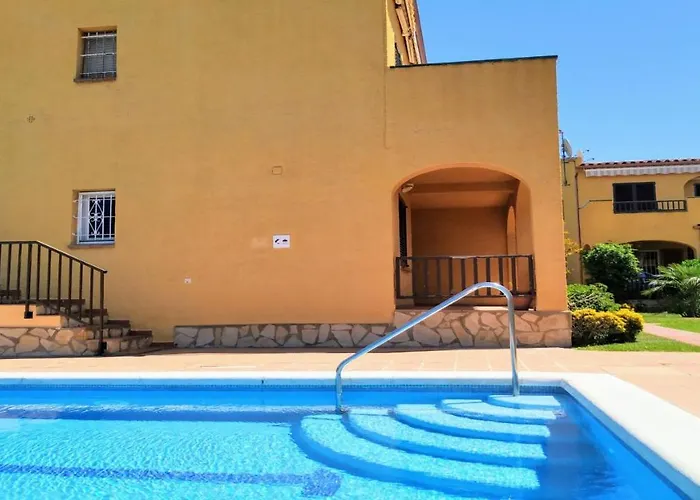 Vacay Ibiza, Piscina Y Relax! En La Costa Brava, L'escala! L' Escala